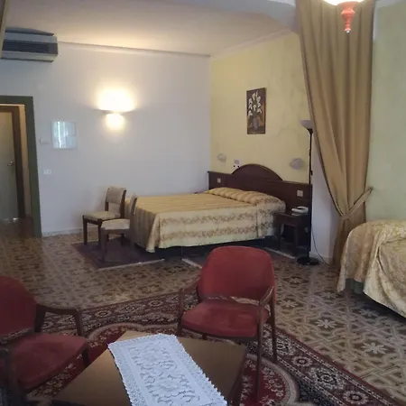 Hotel Cristallo 4*